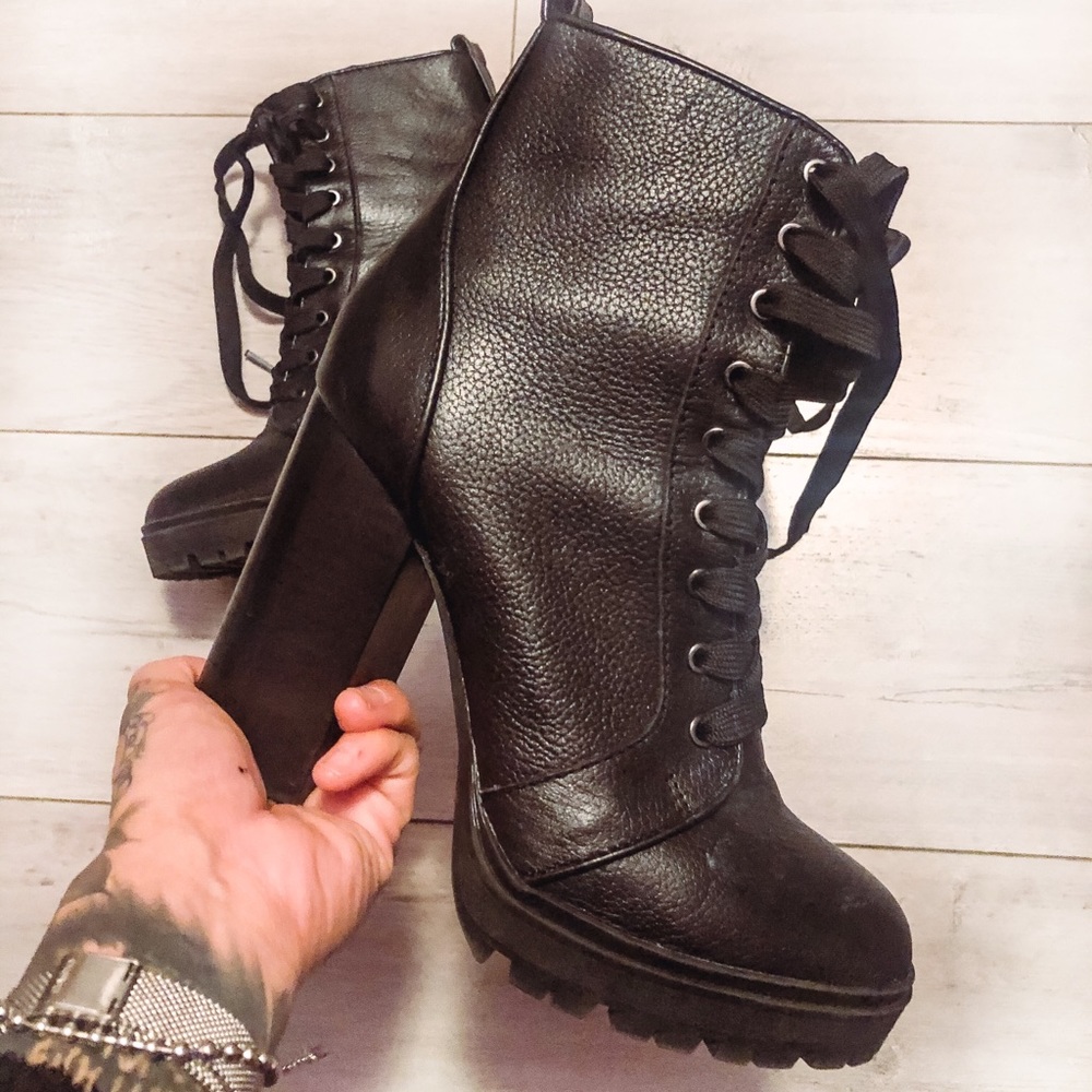 Steve Madden Black Laurie Boots
